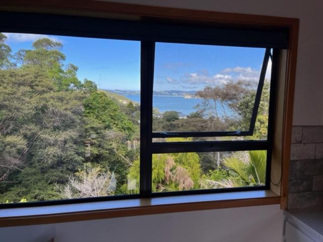 Treetops Cottage At The Castle Whitianga Buitenkant foto