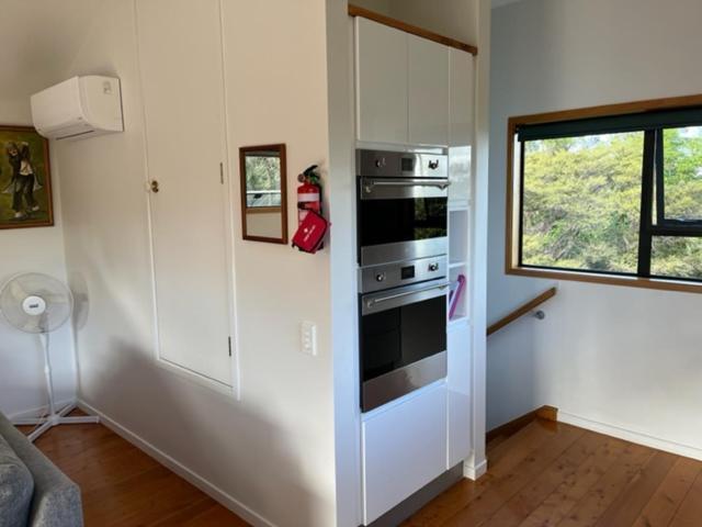 Treetops Cottage At The Castle Whitianga Buitenkant foto