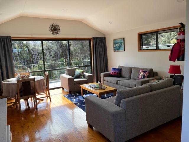 Treetops Cottage At The Castle Whitianga Buitenkant foto