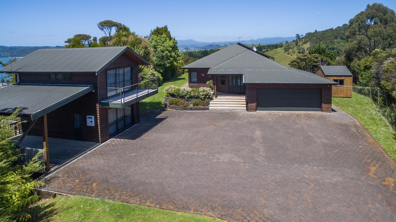 Treetops Cottage At The Castle Whitianga Buitenkant foto