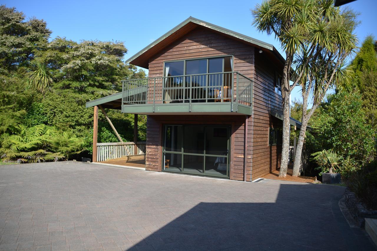 Treetops Cottage At The Castle Whitianga Buitenkant foto